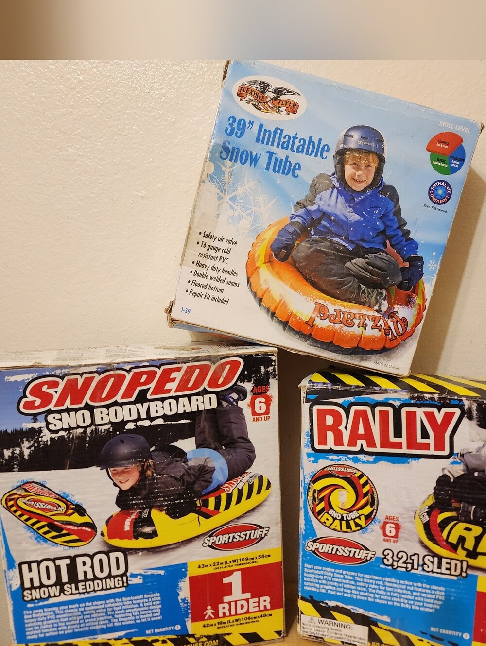 Snopedo Hot Rod Snow Bodyboard Inflateable Kids Snow Sled & Two Snow Tube Bundle - Picture 1 of 7